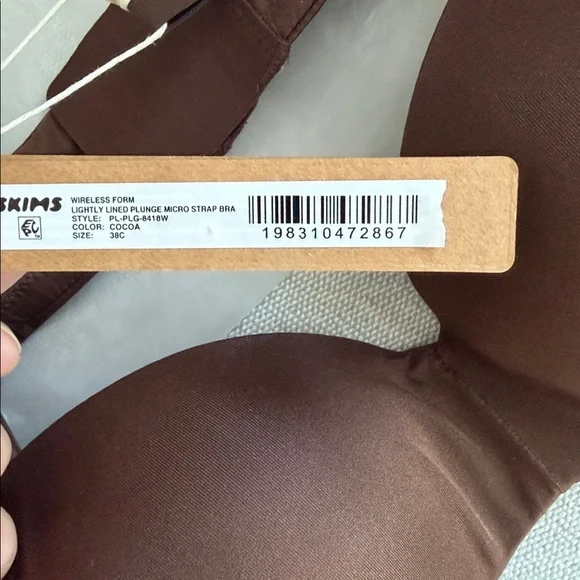 Skims WIRELESS FORM MICRO STRAP PLUNGE BRA - Picture 3 of 3